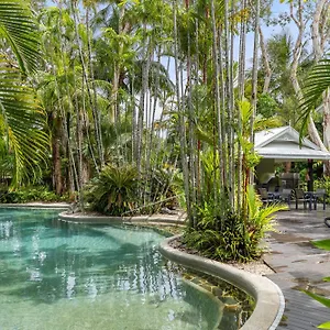 tropic-retreat.queenslandhotels.net/